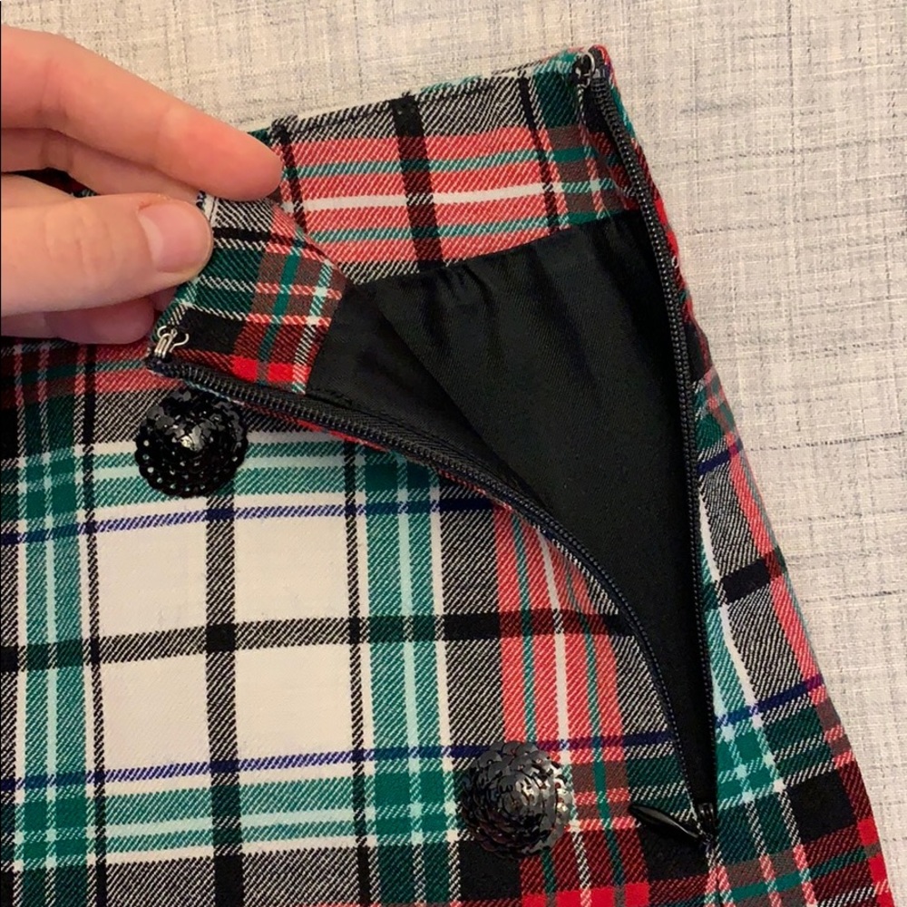 EUC tartan plaid skirt with sequence - Picture 4 of 5